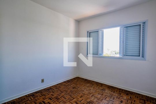 Quarto 1 de apartamento à venda com 2 quartos, 82m² em Parque Jaçatuba, Santo André
