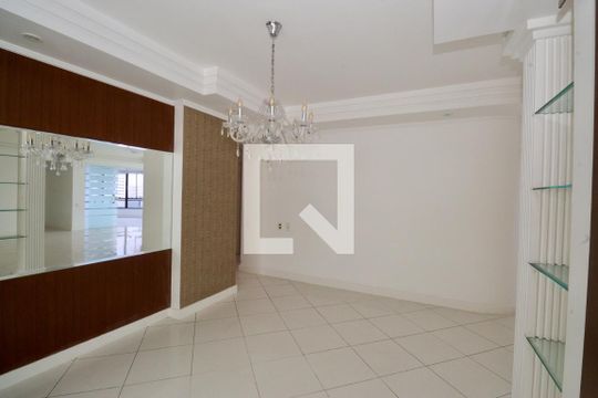 Sala de apartamento para alugar com 3 quartos, 205m² em Caminho das Árvores, Salvador