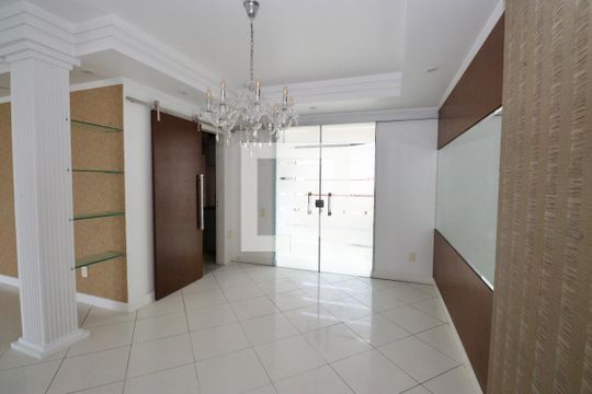 Sala de apartamento para alugar com 3 quartos, 205m² em Caminho das Árvores, Salvador