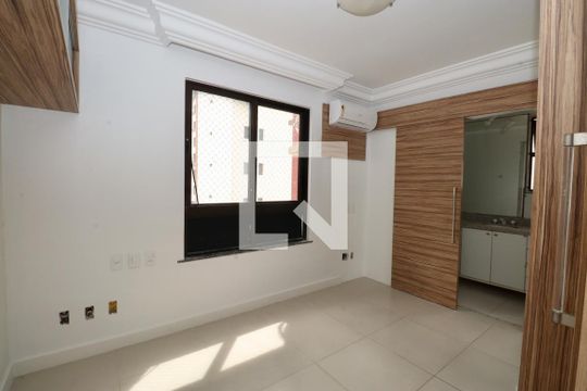 Quarto 1 de apartamento para alugar com 3 quartos, 205m² em Caminho das Árvores, Salvador