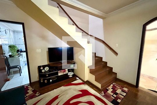 Sala  de casa à venda com 2 quartos, 156m² em Jardim Toscana, Guarulhos