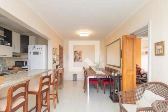 Cozinha de apartamento para alugar com 2 quartos, 65m² em Glória, Porto Alegre
