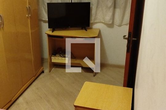 Quarto de casa à venda com 6 quartos, 387m² em Centro, Diadema