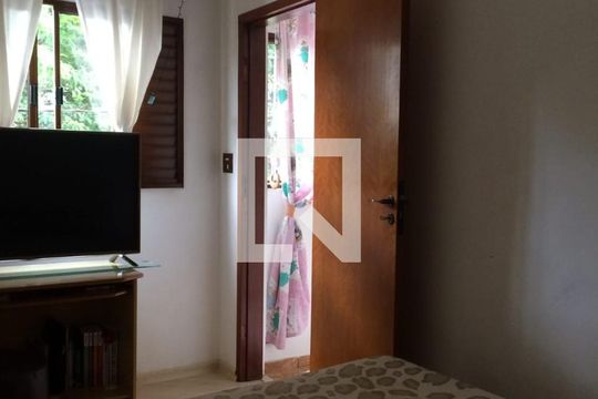 Quarto de casa à venda com 6 quartos, 387m² em Centro, Diadema
