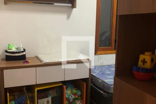 Quarto de casa à venda com 6 quartos, 387m² em Centro, Diadema