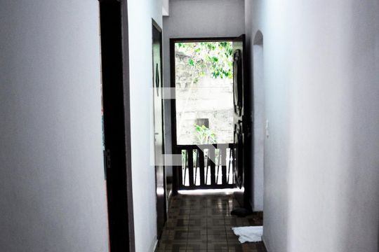 Detalhe - Corredor de casa à venda com 4 quartos, 160m² em Jardim Maristela, São Paulo