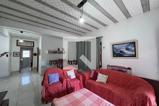 Sala de casa de condomínio para alugar com 2 quartos, 77m² em Vargem Grande, Rio de Janeiro