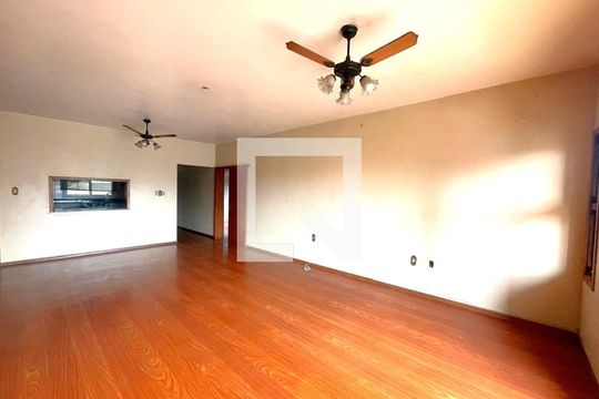 Casa para alugar com 2 quartos, 115m² em Ideal, Novo Hamburgo