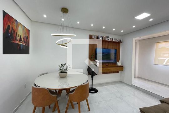 Casa à venda com 4 quartos, 100m² em Santos Dumont, São Leopoldo