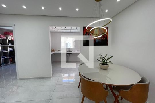 Casa à venda com 4 quartos, 100m² em Santos Dumont, São Leopoldo