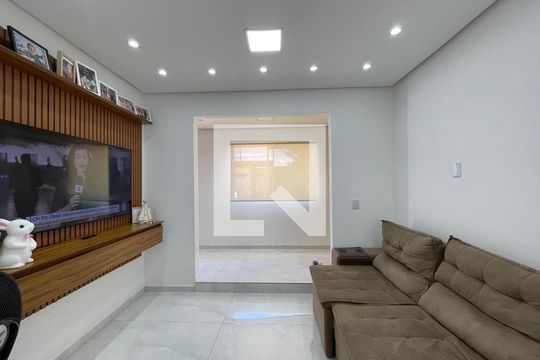 Casa à venda com 4 quartos, 100m² em Santos Dumont, São Leopoldo