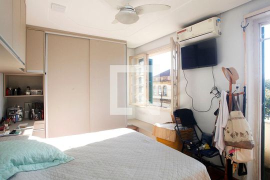 Quarto 1 de apartamento à venda com 3 quartos, 100m² em Santana, Porto Alegre