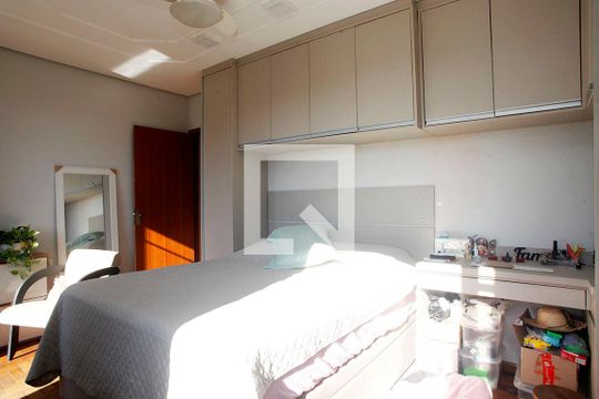 Quarto 1 de apartamento à venda com 3 quartos, 100m² em Santana, Porto Alegre