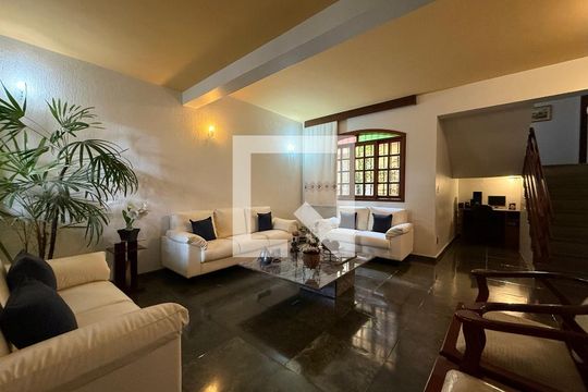 Casa à venda com 4 quartos, 225m² em Havaí, Belo Horizonte
