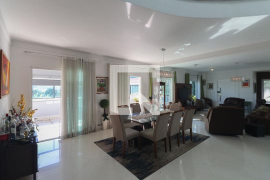 Sala de casa para alugar com 4 quartos, 637m² em Vila Albertina, São Paulo