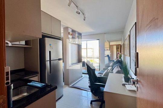Sala de apartamento para alugar com 1 quarto, 29m² em Itapuã, Salvador