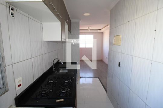 Sala /  Cozinha de apartamento para alugar com 2 quartos, 39m² em Núcleo Lageado, São Paulo