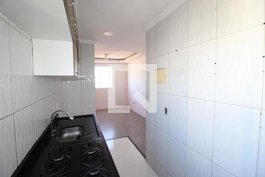 Sala /  Cozinha de apartamento para alugar com 2 quartos, 39m² em Núcleo Lageado, São Paulo