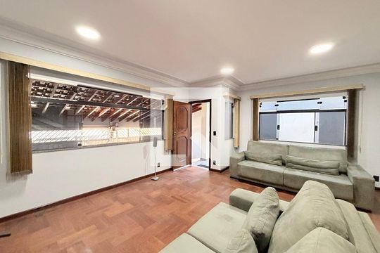 Sala de casa à venda com 5 quartos, 284m² em Vila Bandeirantes, Jundiaí