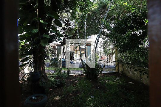 Vista da Sala de TV de casa à venda com 4 quartos, 640m² em Vila Jardim, Porto Alegre