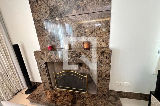 Lareira  de casa de condomínio à venda com 4 quartos, 450m² em Jardim Ampliacao, São Paulo