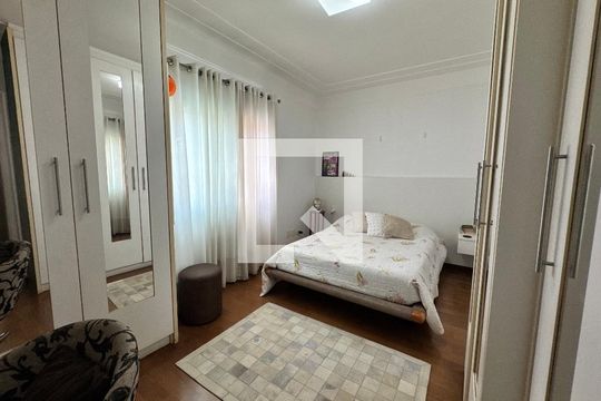 Quarto Suíte de casa de condomínio à venda com 4 quartos, 450m² em Jardim Ampliacao, São Paulo