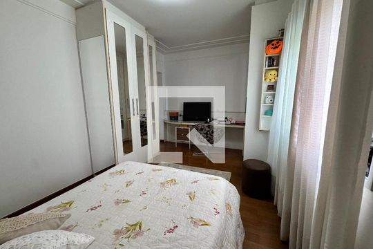 Quarto Suíte de casa de condomínio à venda com 4 quartos, 450m² em Jardim Ampliacao, São Paulo