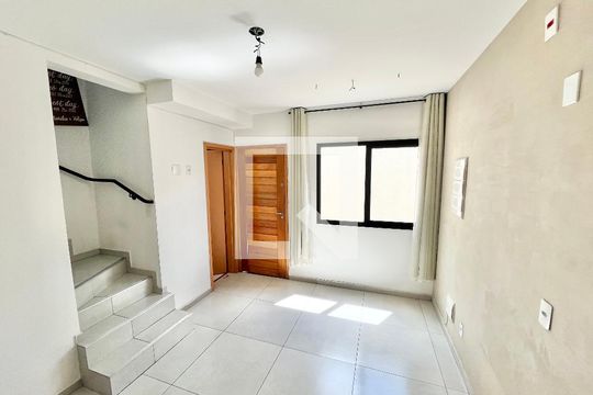 Casa de Condomínio à venda com 2 quartos, 52m² em Parque Peruche, São Paulo