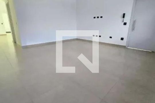 Sala de casa para alugar com 3 quartos, 298m² em Vila Talarico, São Paulo