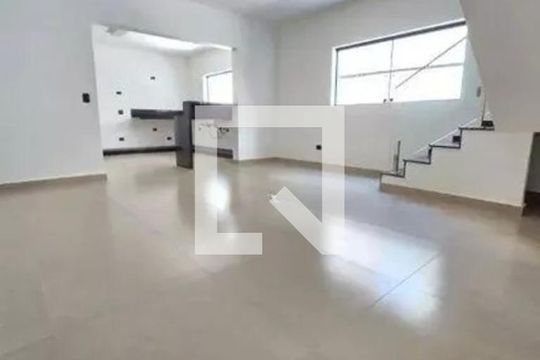 Sala de casa para alugar com 3 quartos, 298m² em Vila Talarico, São Paulo