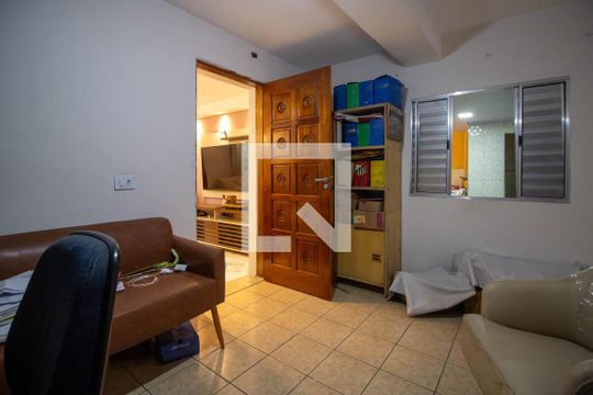 Quarto 1 de casa à venda com 4 quartos, 250m² em Jardim Monte Kemel, São Paulo