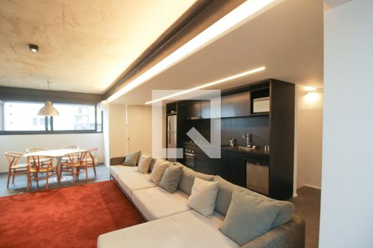 Sala de apartamento à venda com 1 quarto, 152m² em Vila Madalena, São Paulo