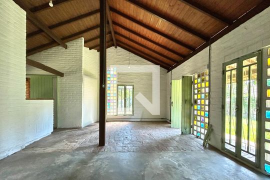 Sala  de casa para alugar com 3 quartos, 100m² em Lagoa da Conceição, Florianópolis