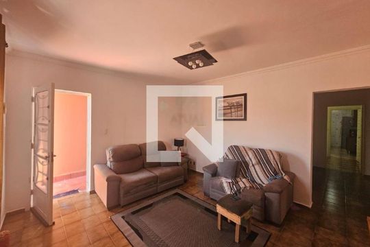 Casa à venda com 3 quartos, 161m² em Jardim Santa Terezinha (Pedreira), Diadema