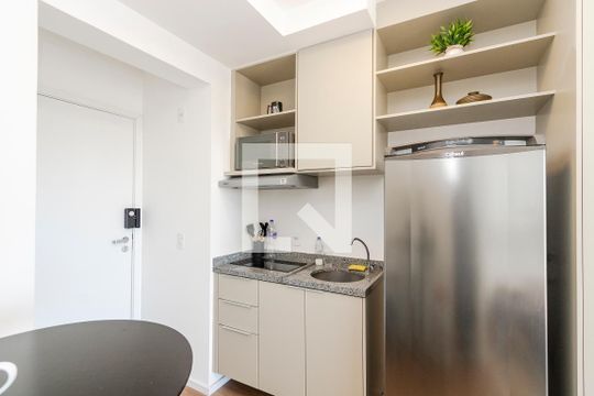 Studio de kitnet/studio para alugar com 1 quarto, 24m² em Santo Amaro, São Paulo