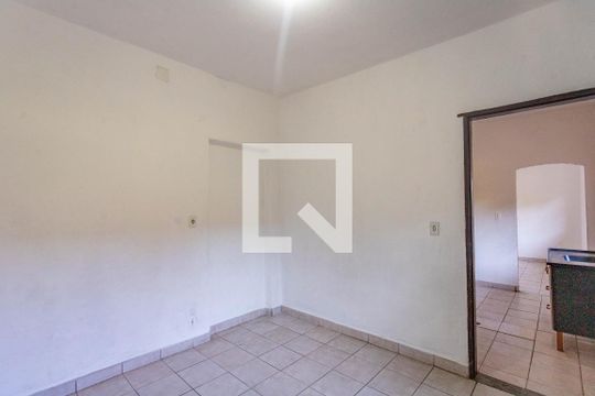 Quarto de casa para alugar com 1 quarto, 36m² em Santa Amelia, Diadema