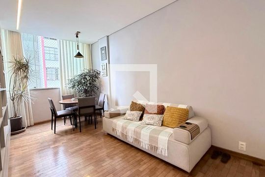 Apartamento à venda com 3 quartos, 129m² em Barro Preto, Belo Horizonte