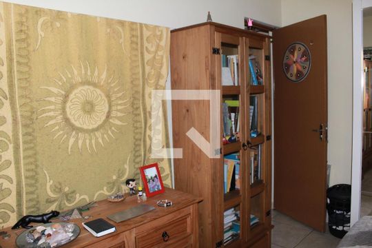 Quarto de apartamento à venda com 2 quartos, 48m² em Vila Buarque, São Paulo