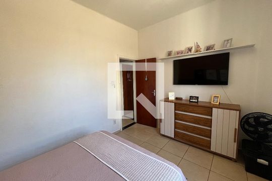 Quarto de apartamento à venda com 2 quartos, 62m² em Tauá, Rio de Janeiro