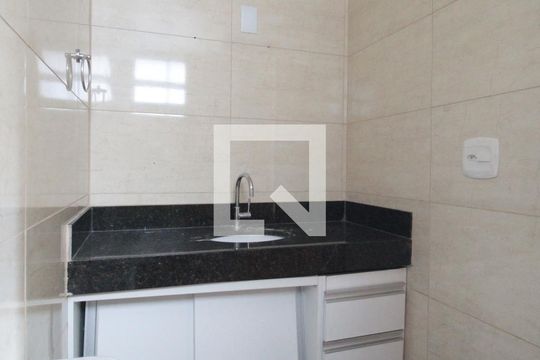 Banheiro da Suite de apartamento à venda com 3 quartos, 135m² em Itapoã, Belo Horizonte