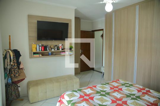 Suíte  de casa à venda com 3 quartos, 300m² em Chácara Rialto, São Bernardo do Campo