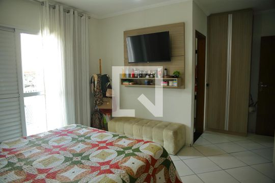 Suíte  de casa à venda com 3 quartos, 300m² em Chácara Rialto, São Bernardo do Campo
