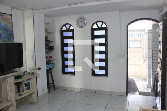 Sala  de casa para alugar com 2 quartos, 163m² em Residencial Parque Cumbica, Guarulhos