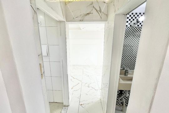 Corredor de apartamento à venda com 1 quarto, 54m² em Lauzane Paulista, São Paulo