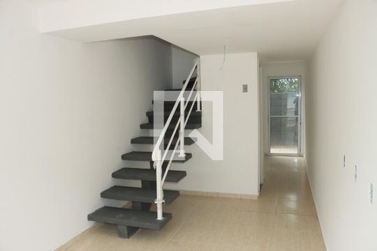 Casa de Condomínio para alugar com 2 quartos, 50m² em Bairro Jardim Nossa Senhora das Graças, Cotia