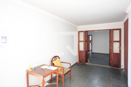 Sala de entrada de casa à venda com 2 quartos, 273m² em Barcelona, São Caetano do Sul