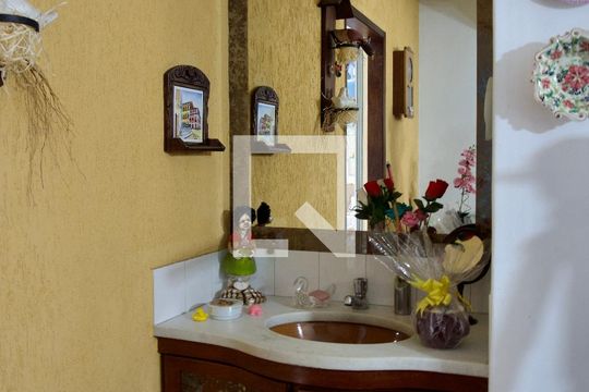 Sala de casa à venda com 3 quartos, 136m² em Padre Eustáquio, Belo Horizonte