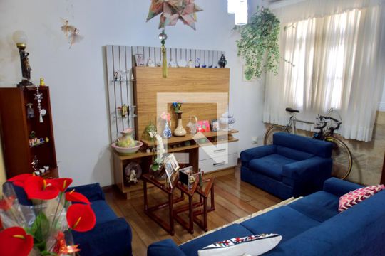 Sala de casa à venda com 3 quartos, 136m² em Padre Eustáquio, Belo Horizonte