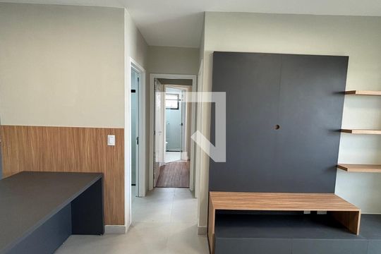 Sala de apartamento à venda com 2 quartos, 56m² em Parque das Nações, Santo André