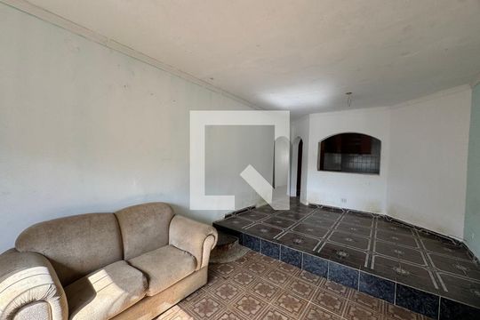 Sala de casa para alugar com 2 quartos, 400m² em Cidade Soberana, Guarulhos